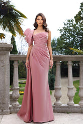 Elegante vestido de fiesta largo de satén rosa empolvado con un solo hombro, sin mangas y hasta el suelo